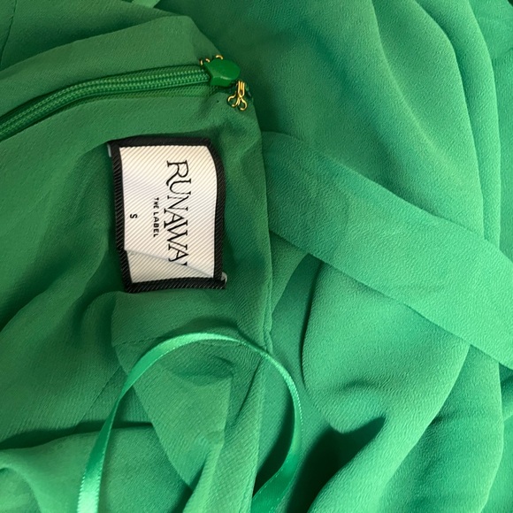 RUNAWAY THE LABEL MAXI DRESS GREEN SIZE SMALL - Picture 3 of 3